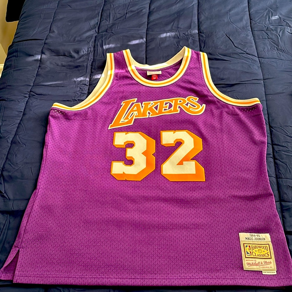 Mitchell & Ness 1984-1985 Throwback Los Angeles Lakers “Magic” Johnson Jersey
